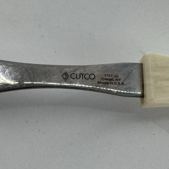 Cutco #1727 Carving Fork Pearl White Handle Made in USA - Picture 5 of 5